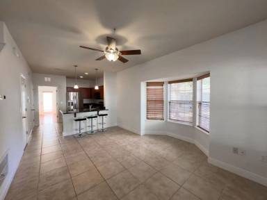 Main picture of 2954 SW 35th Pl