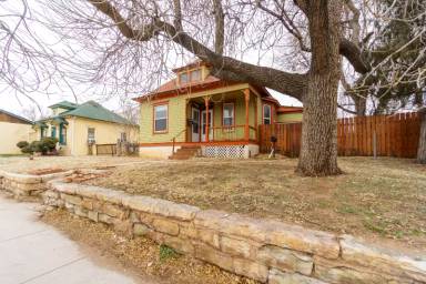 Main picture of 3406 W Colorado Ave