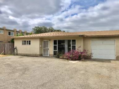 Main picture of 8642 Stanford Ave