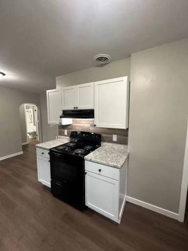 Main picture of 142 Dearborn Ave