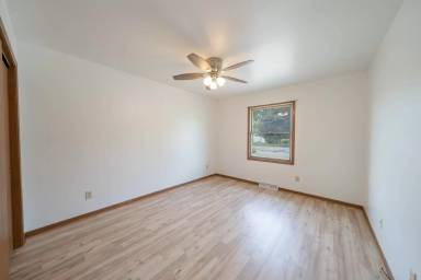 Main picture of 707 Thomas St