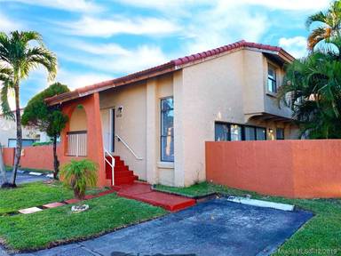 Main picture of 10005 NW 9th Street Cir