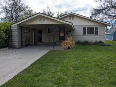 Main picture of 1310 S 6th Ave