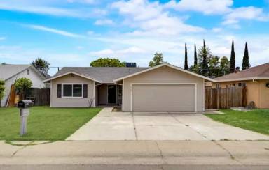 Main picture of 16576 Sultana St