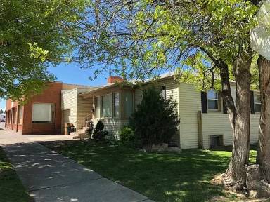 Main picture of 1600 Curtis Ave