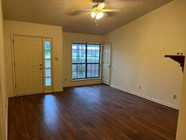 Main picture of 2301 Gornto Rd