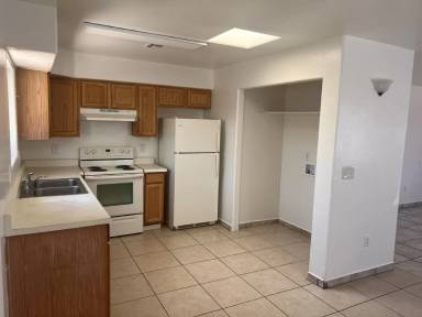 Main picture of 426 W Pennsylvania Dr