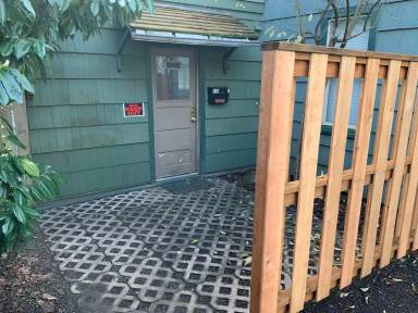 Main picture of 576 E 16th Ave