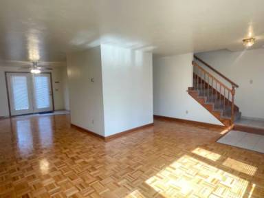 Main picture of 333 Pond St