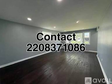 Main picture of 123 W Center St