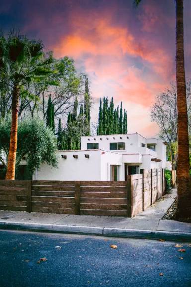 Main picture of 503 E Aliso St