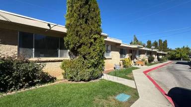 Main picture of 267 W Center St