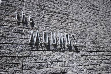 Main picture of 10 Mounds Rd