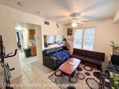 Main picture of 1220 SW 1st Ave