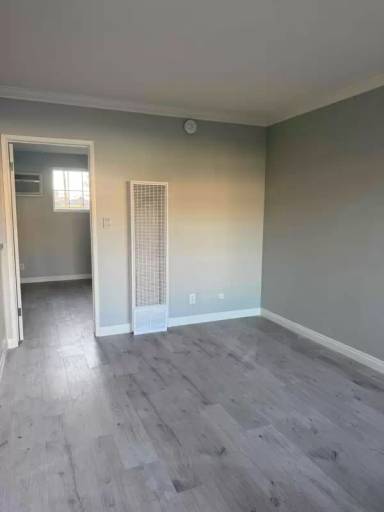 Main picture of 20033 Saticoy St