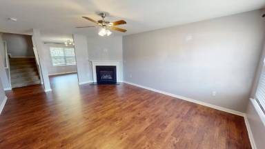Main picture of 28 Botanical Ct