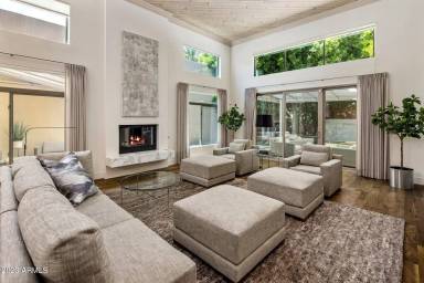Main picture of 6711 E Camelback Rd