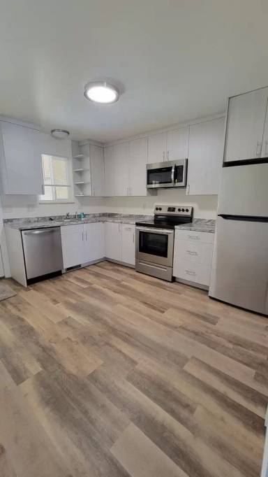 Main picture of 408 E 22nd Pl