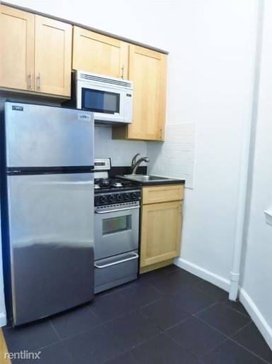 Main picture of 527 E 88th St