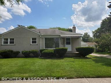 Main picture of 29503 W Chicago St