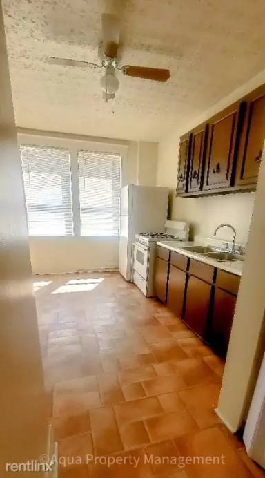 Main picture of 6305 Vine St