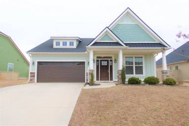 Main picture of 15 Bishop Lake Way