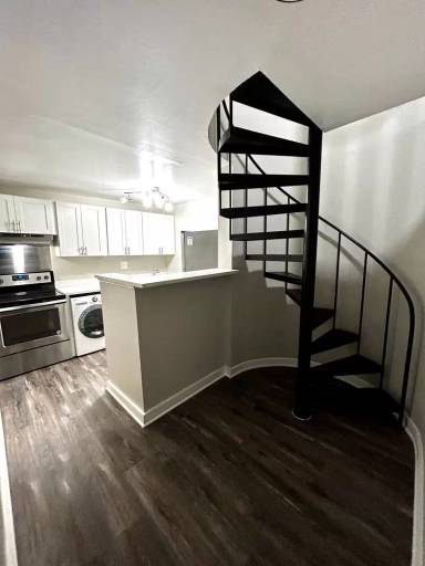 Main picture of 506 W Franklin St