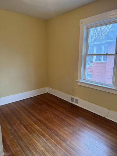 Main picture of 11 Myrtle St