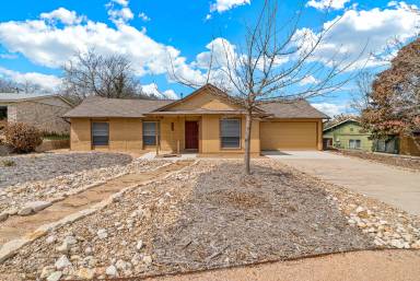 Main picture of 8015 Briaridge Dr