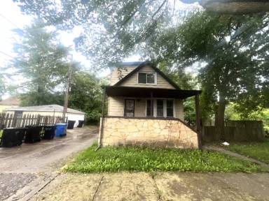 Main picture of 11615 S Harvard Ave