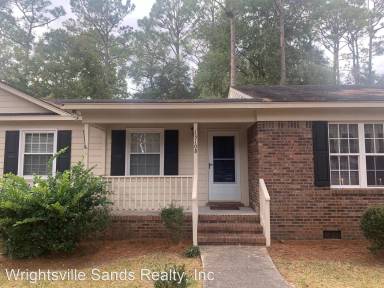 Main picture of 1300 Louisa Ln