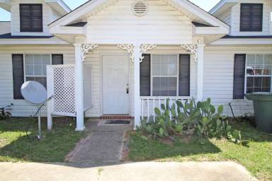 Main picture of 5600 W Shore Dr