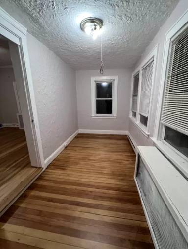 Main picture of 117 Webster Ave