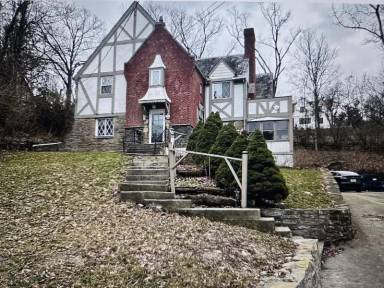 Main picture of 787 Ludlow Ave