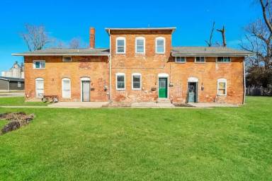 Main picture of 20 Vernon Ave