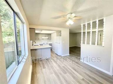 Main picture of 7125 Rainier Dr