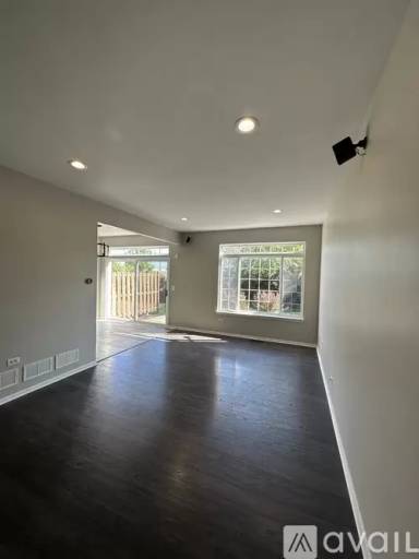 Main picture of 8563 Scheer Dr