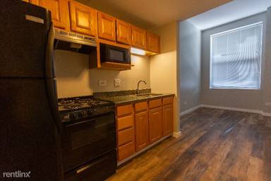 Main picture of Pittsfield Apartments