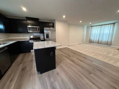 Main picture of 3616 Clyde St