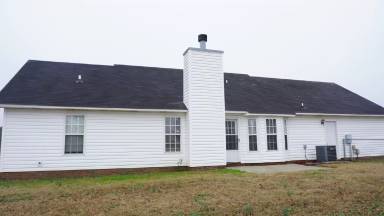 Main picture of 102 Stoneledge Dr