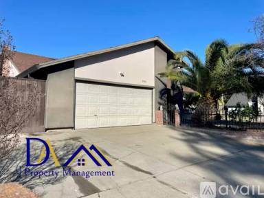 Main picture of 6034 Centurion Cir