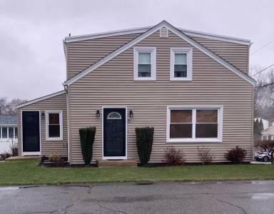 Main picture of 98 Lyman Ave