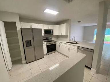 Main picture of 9764 Kamena Cir