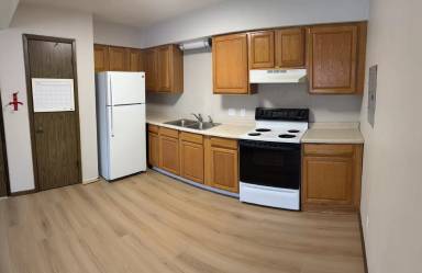 Main picture of 2406 W 3rd St