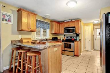 Main picture of 45 Scheffler Dr