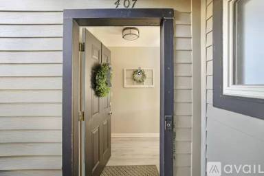Main picture of 407 Summit Ridge Pl