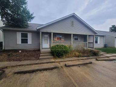 Main picture of 2848 Plaza Ct