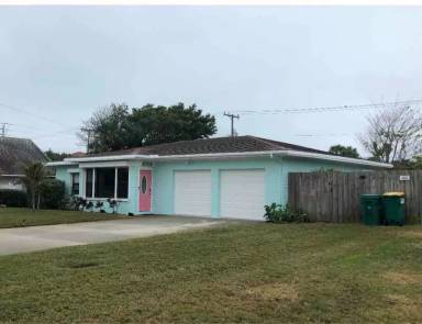 Main picture of 147 E Suwannee Ln