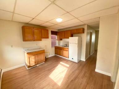 Main picture of 1572 Tremont St
