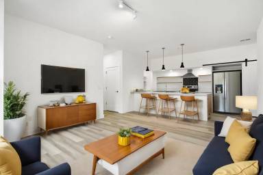 Main picture of Point Gardens Apartments